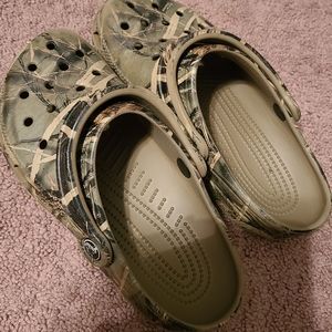 Crocs